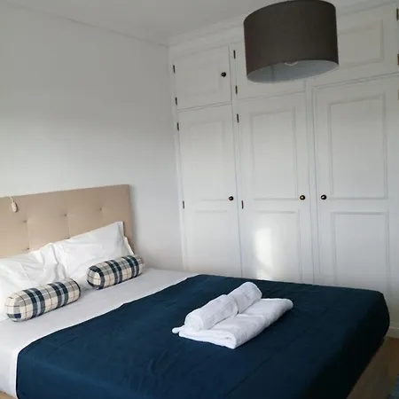 Falconer Apartment *